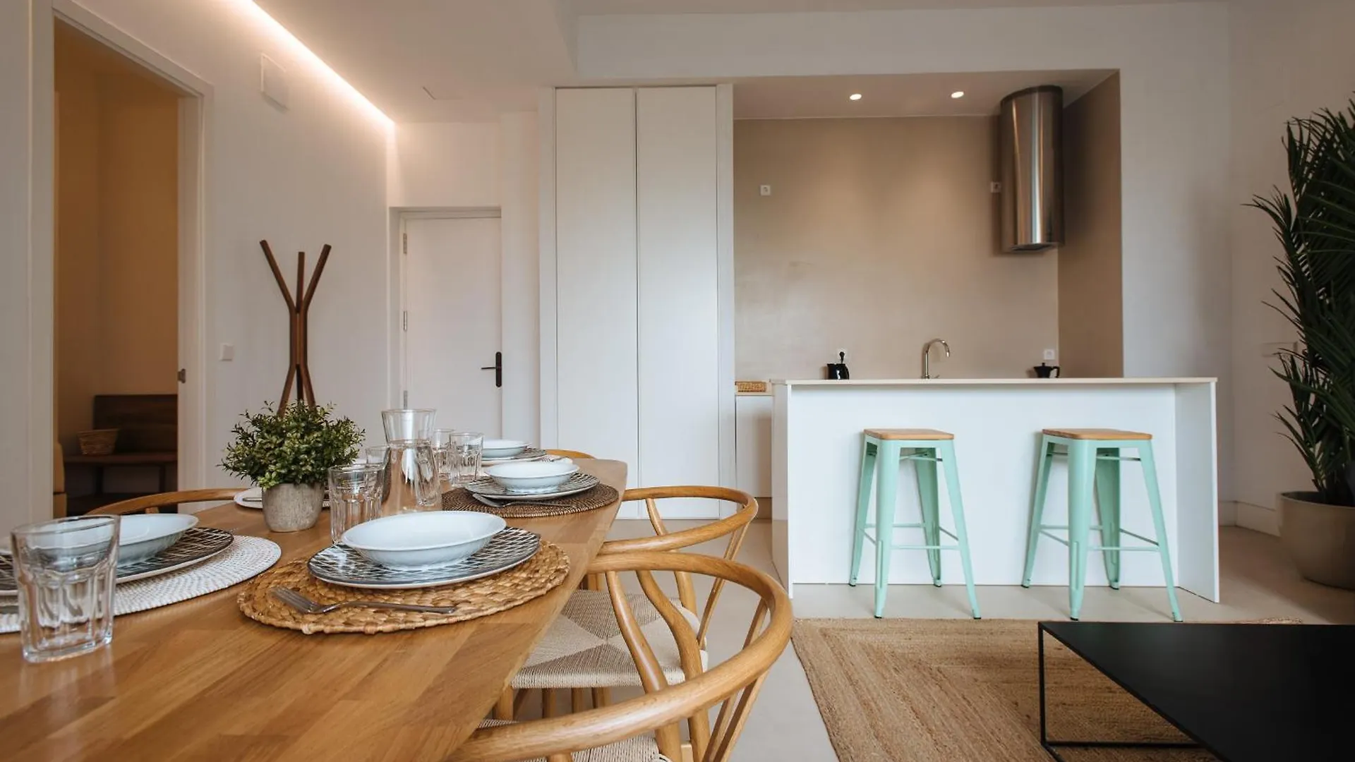 Eva Recommends Castellar Pool & Terrace Apartment Seville