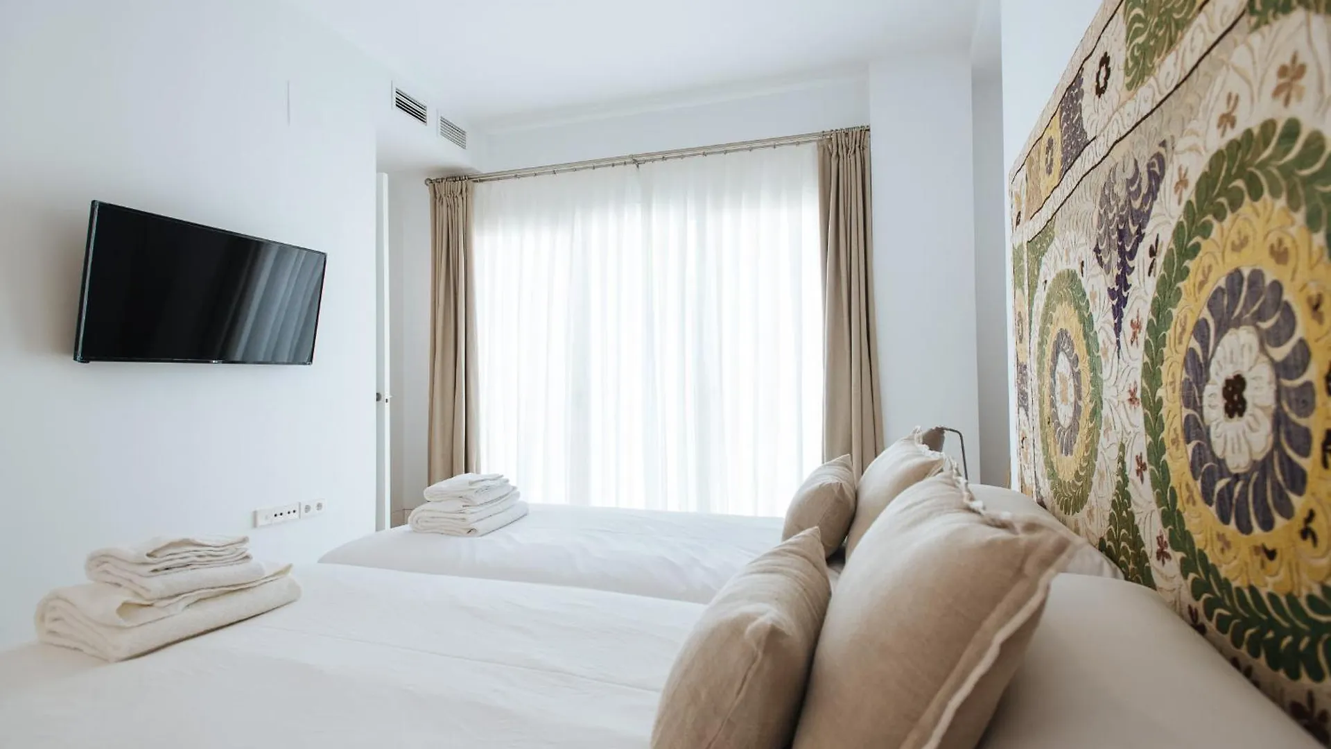 Eva Recommends Castellar Pool & Terrace Apartment Seville Spain