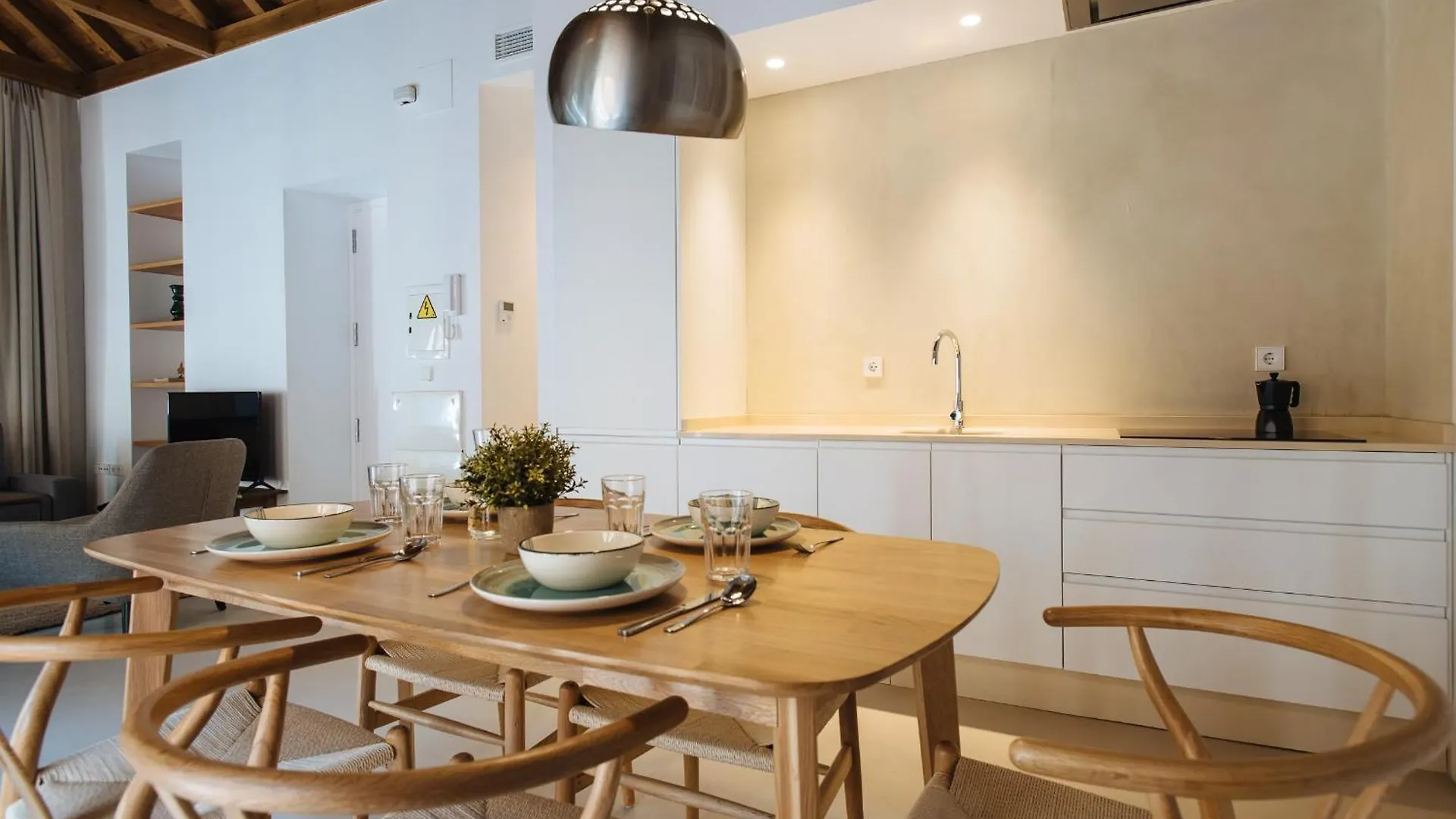 Eva Recommends Castellar Pool & Terrace Apartment Seville 0*,  Spain