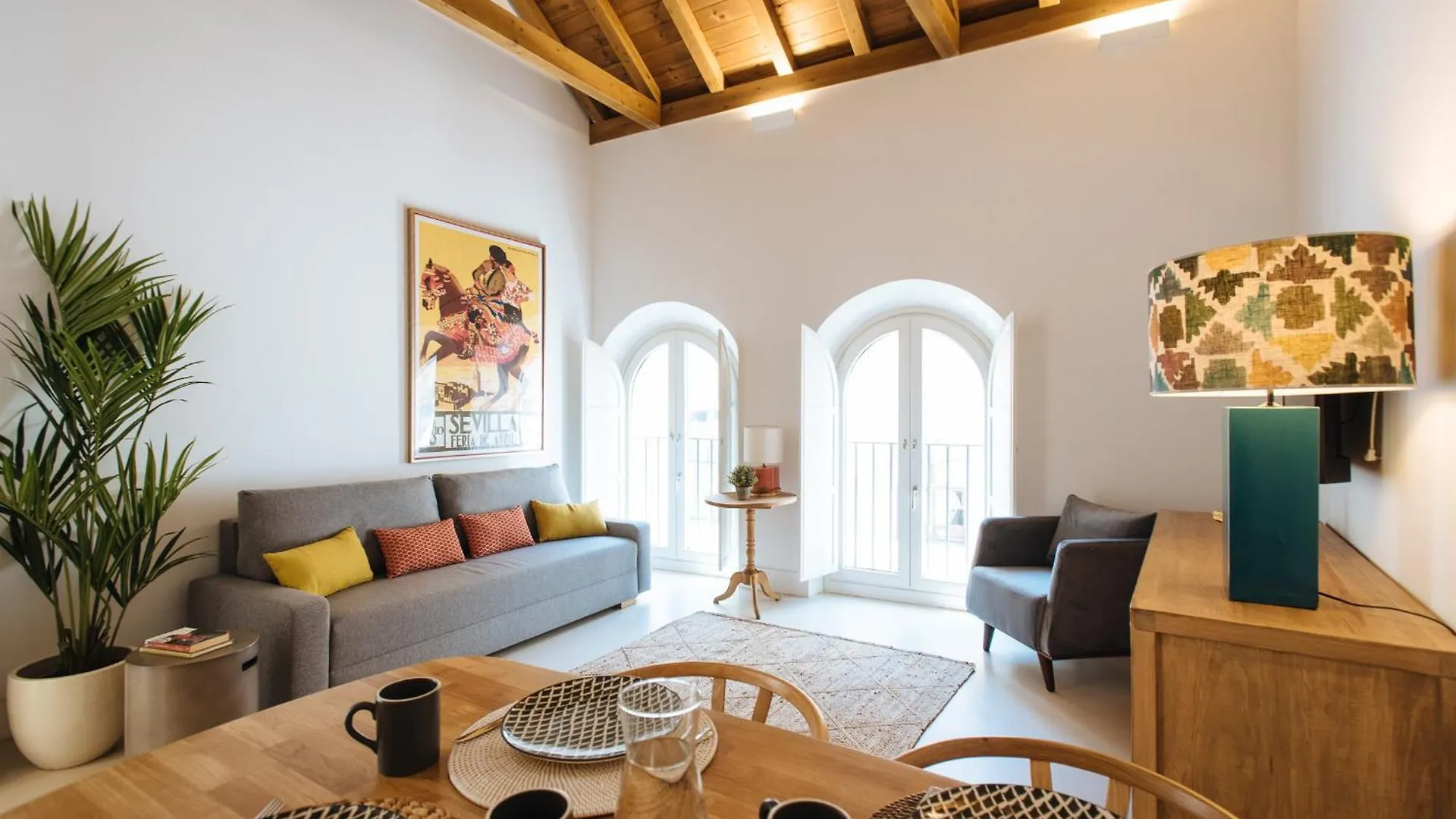 Eva Recommends Castellar Pool & Terrace Apartment Seville