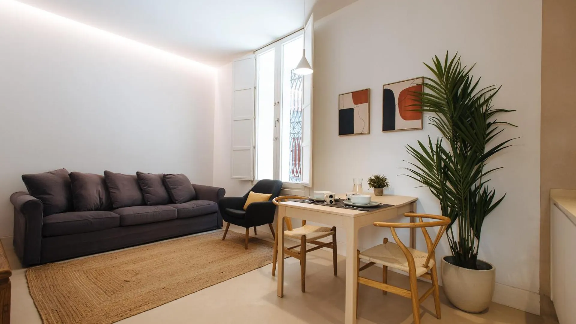 Eva Recommends Castellar Pool & Terrace Apartment Seville