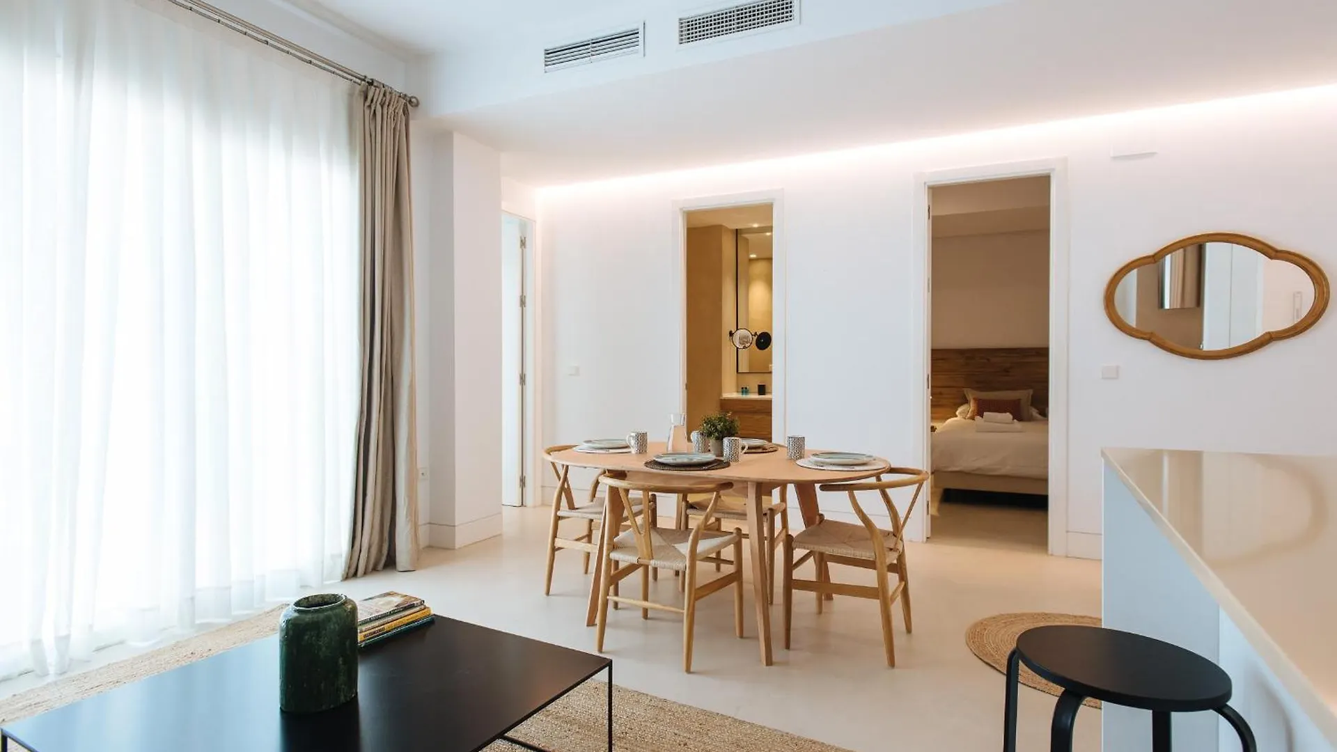 Eva Recommends Castellar Pool & Terrace Apartment Seville