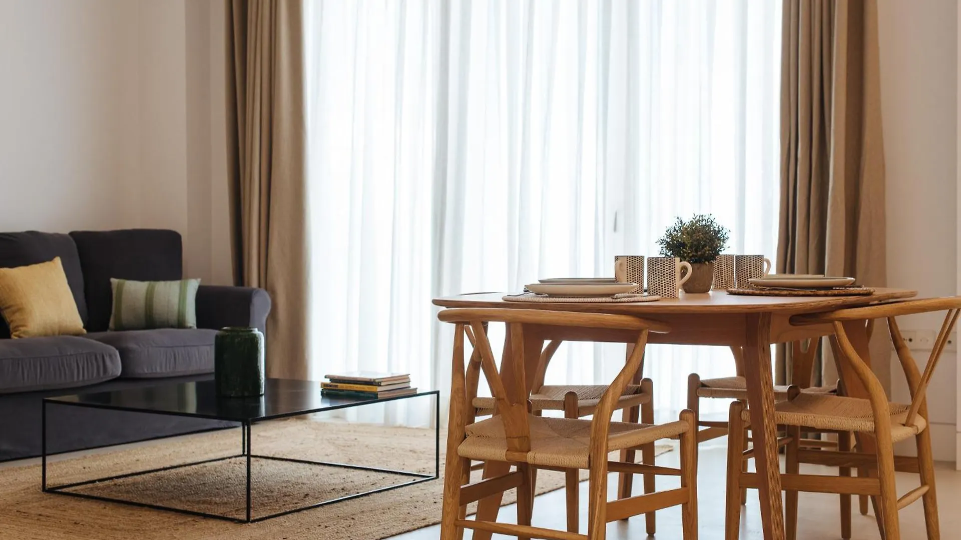 Eva Recommends Castellar Pool & Terrace Apartment Seville 0*,