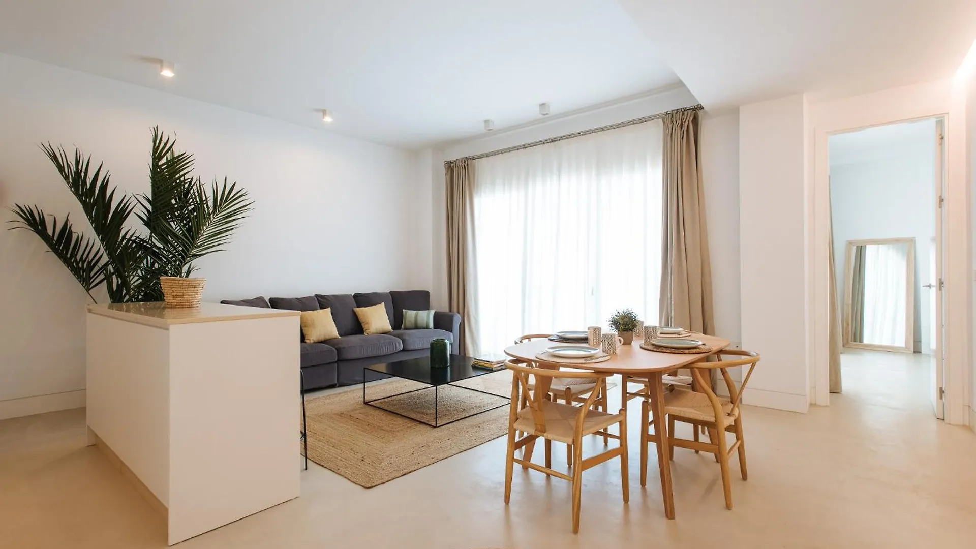 Eva Recommends Castellar Pool & Terrace Apartment Seville