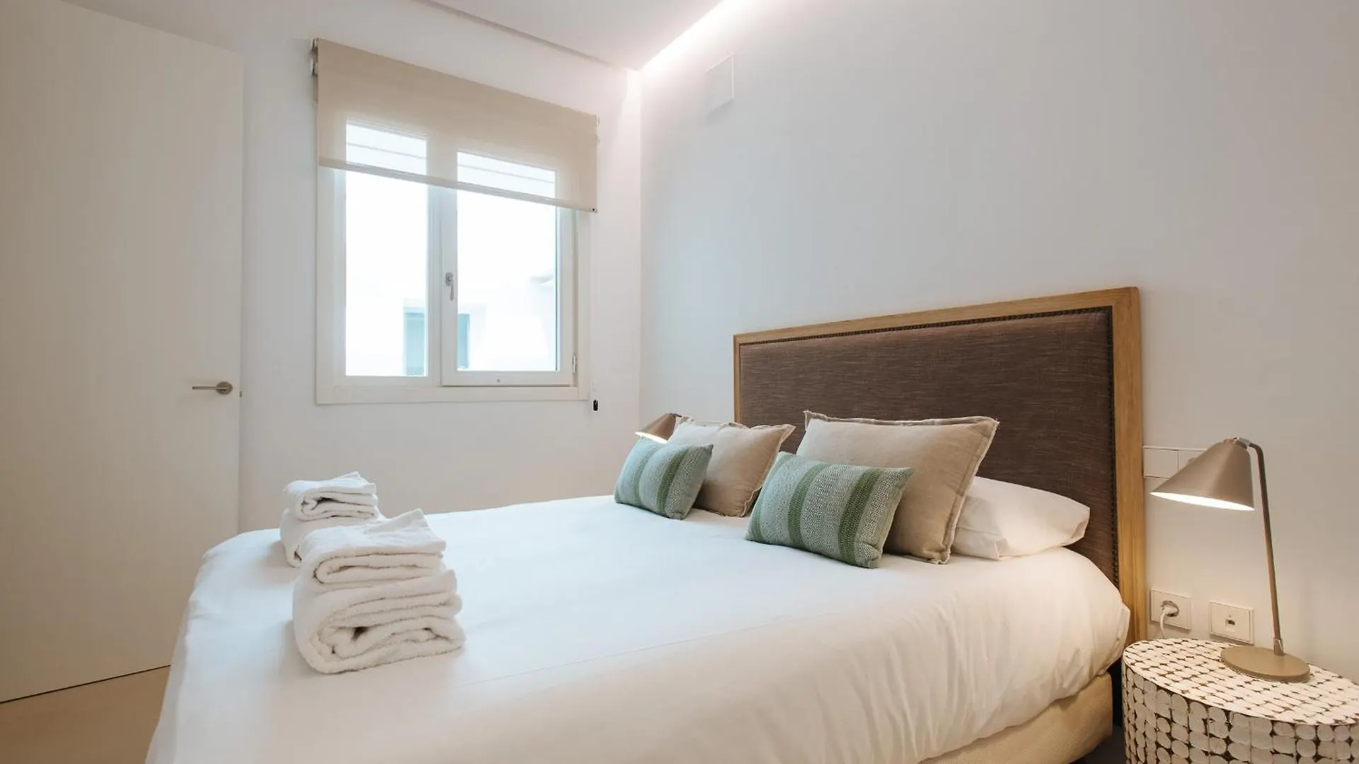 Eva Recommends Castellar Pool & Terrace Apartment Seville
