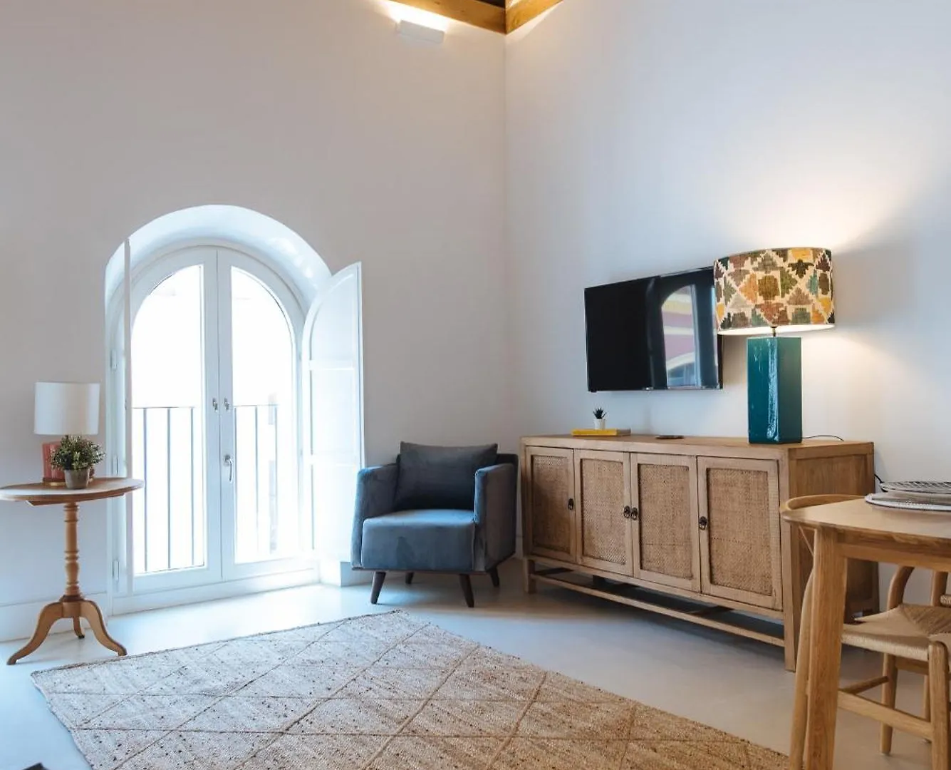 Eva Recommends Castellar Pool & Terrace Apartment Seville 0*,  Spain