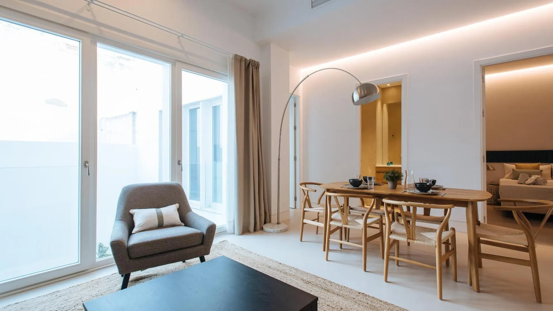 Eva Recommends Castellar Pool & Terrace Apartment Seville