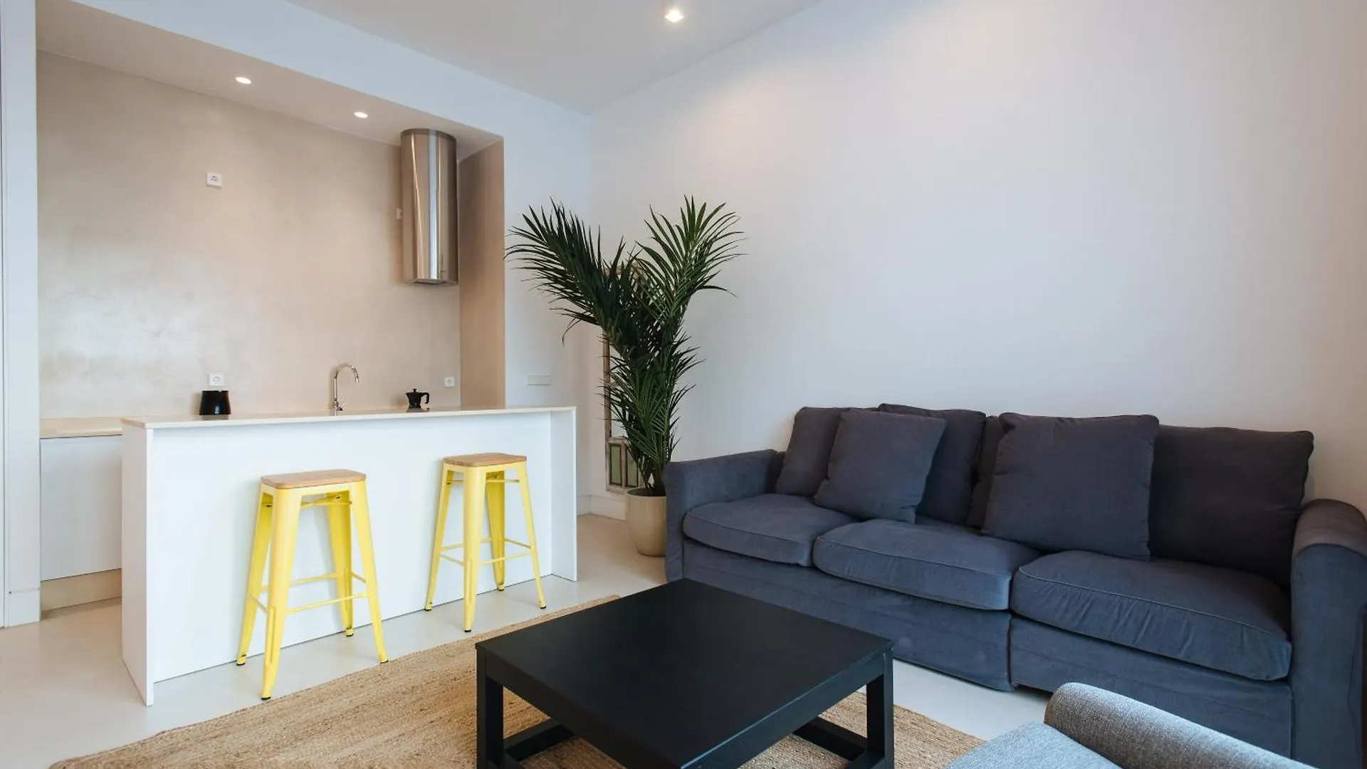 Eva Recommends Castellar Pool & Terrace Apartment Seville 0*,  Spain