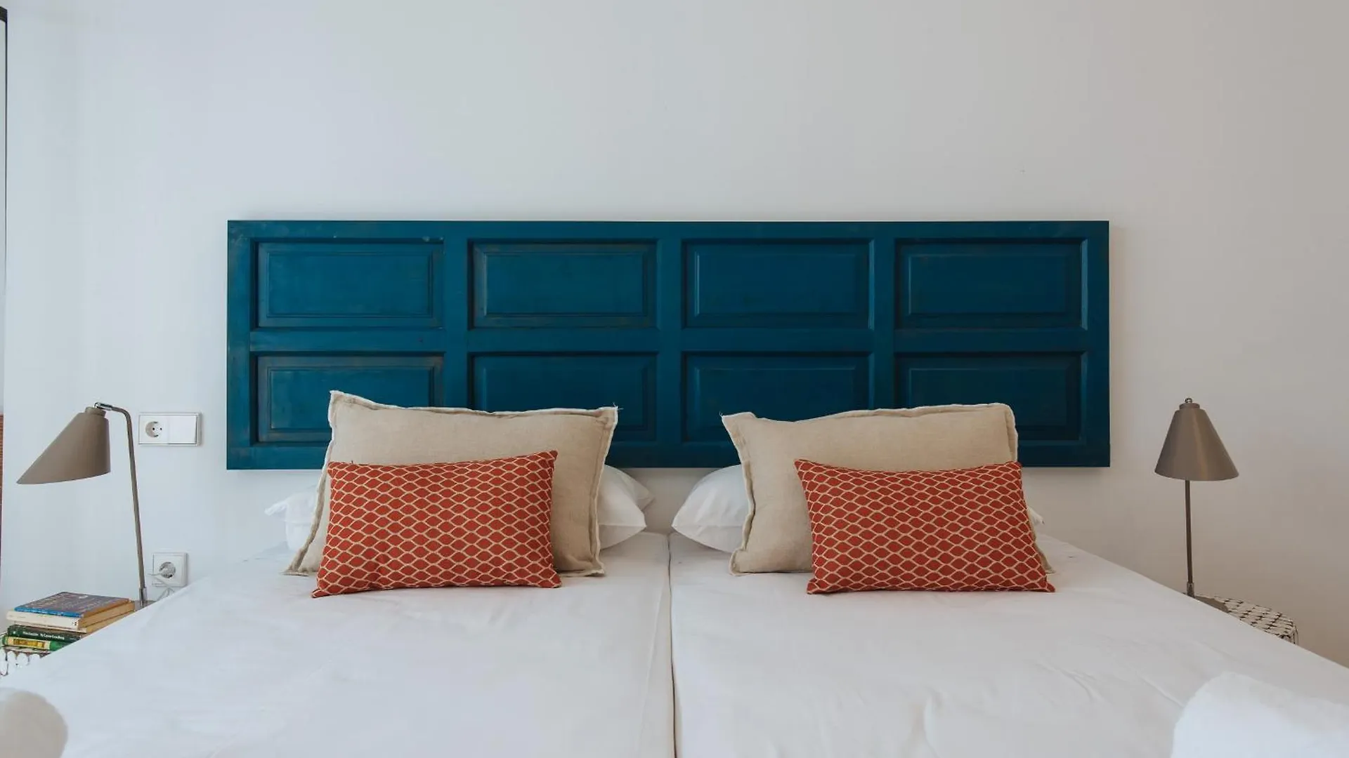 Eva Recommends Castellar Pool & Terrace Apartment Seville