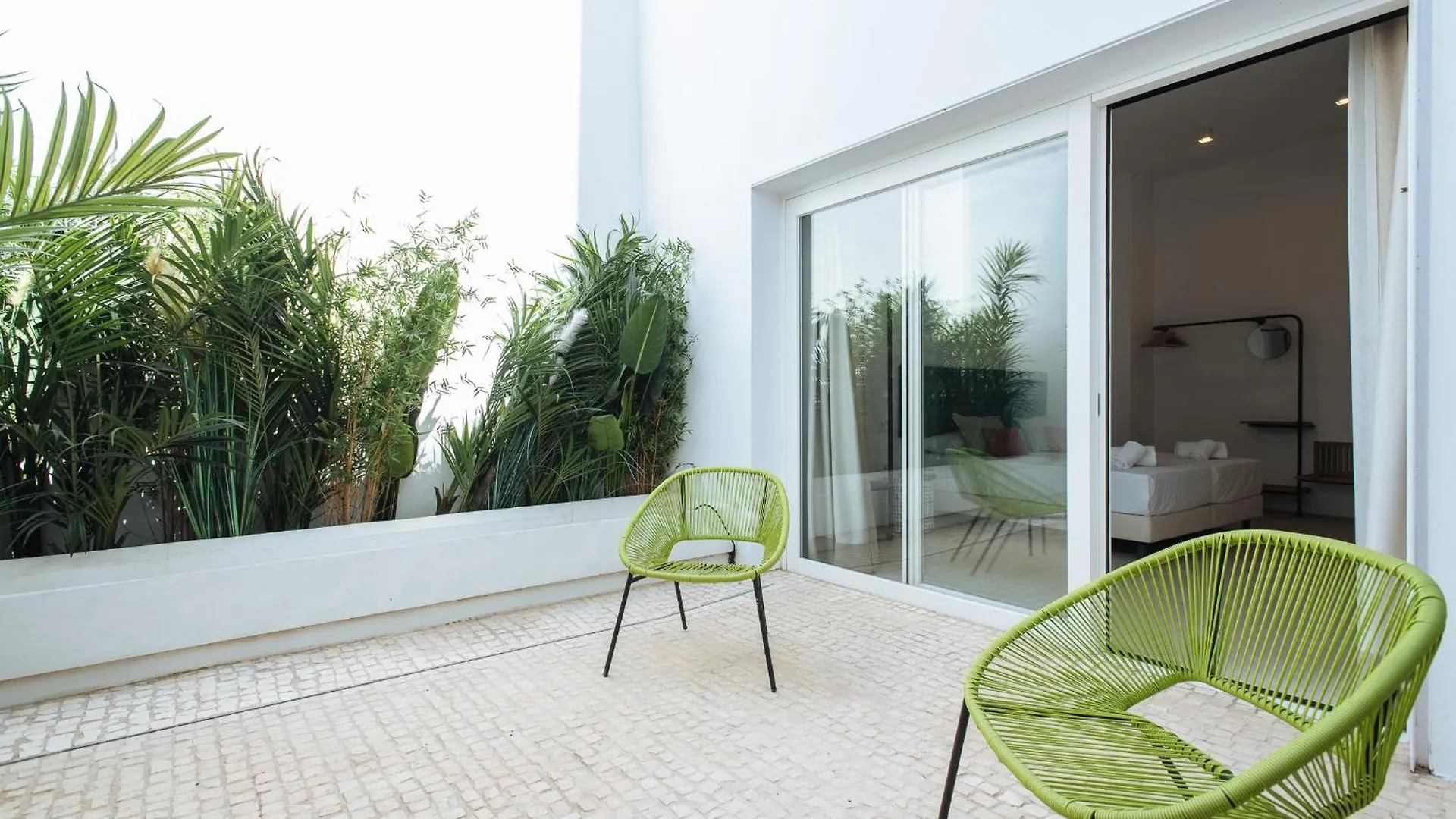Eva Recommends Castellar Pool & Terrace Apartment Seville